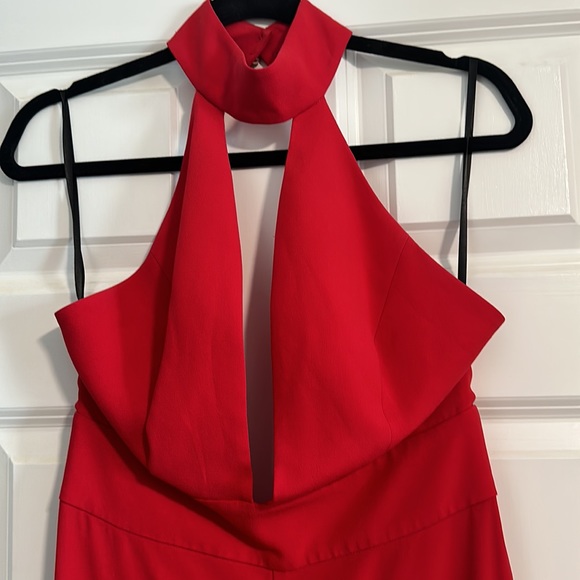 Deep v neck, backless, worn once. No alterations - Picture 3 of 4